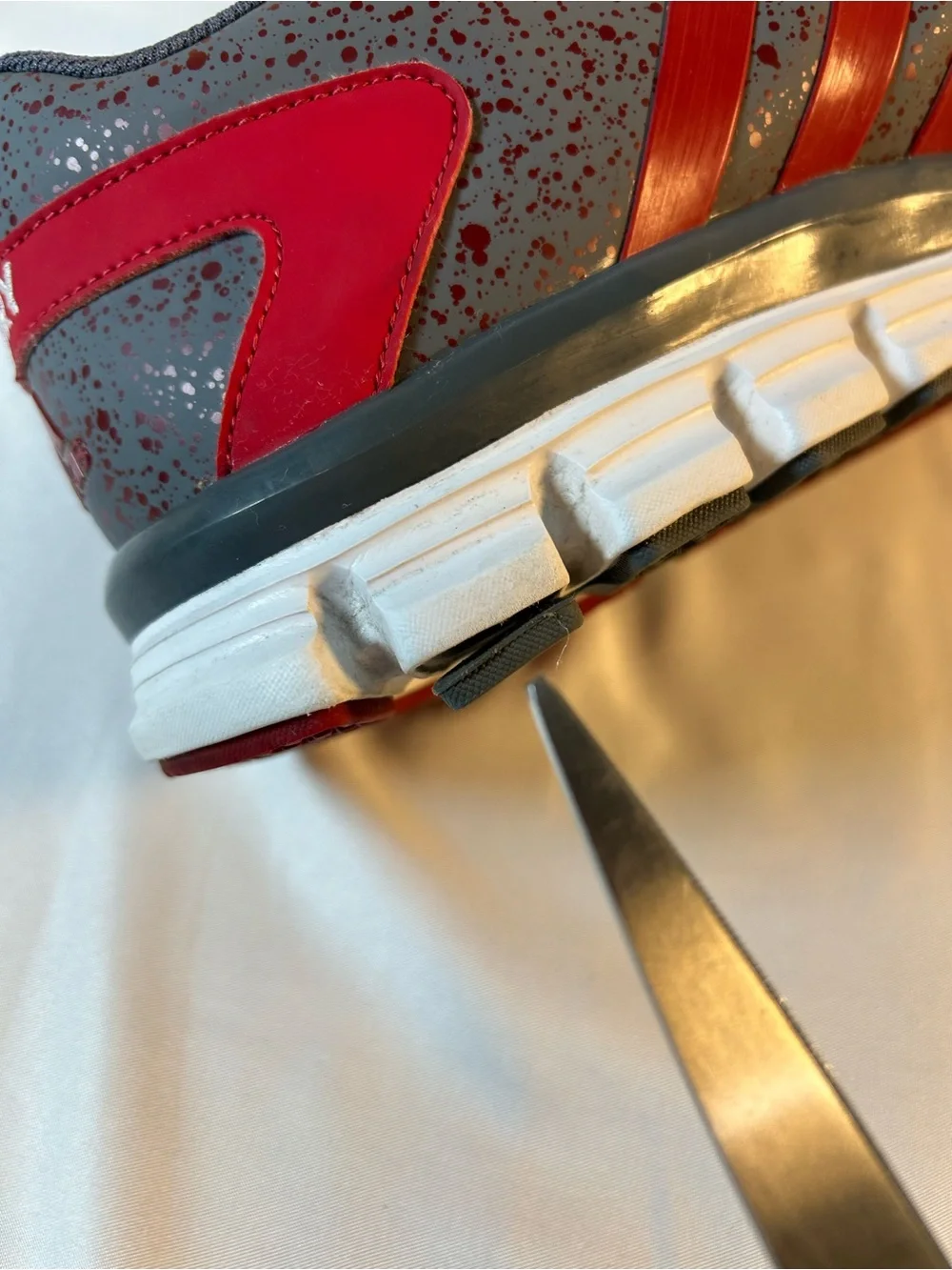 adidas MI Men’s Athletic Running Jogging Shoes Red White Gray Size 11.5